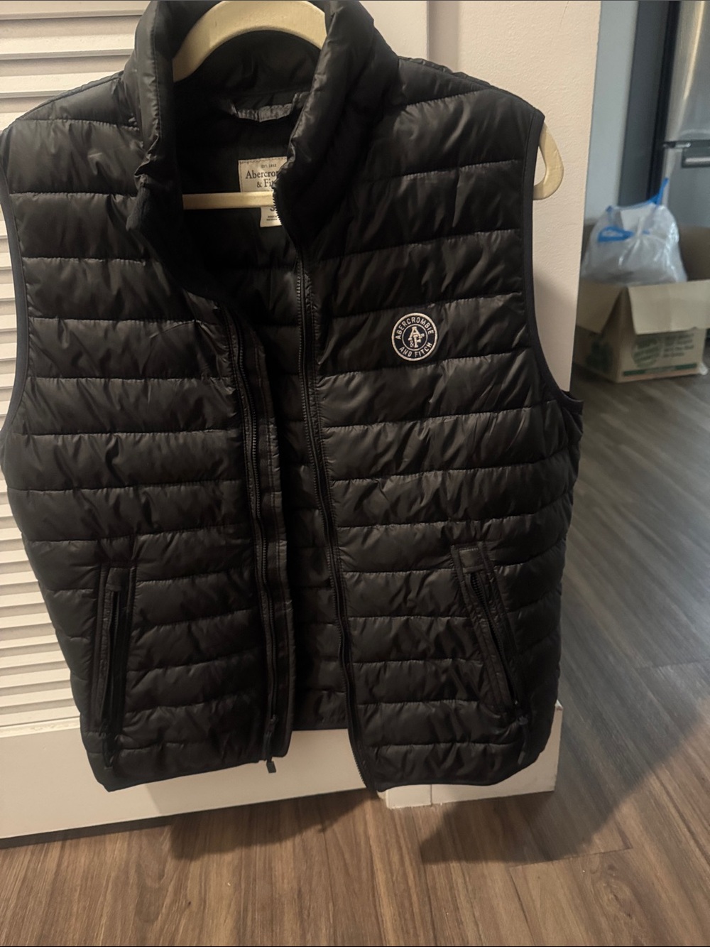 Abercrombie & Fitch Black Quilted Puffer Vest - Sleeveless Jacket